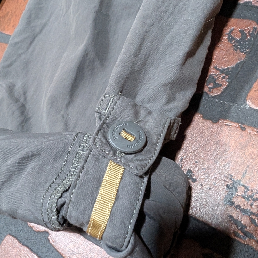Patagonia Women's Convertible Adventure Pants - Roll Cuff Size 6 - Picture 9 of 16